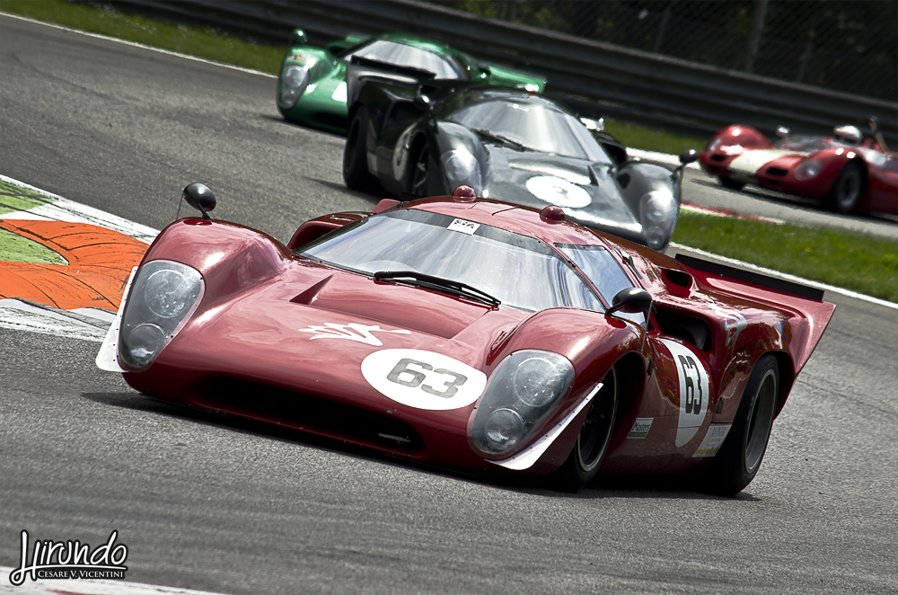 Lola T70