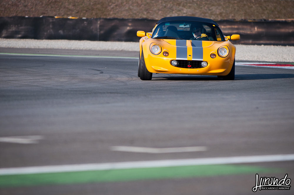 Lotus_Agosto_Carbone (3)